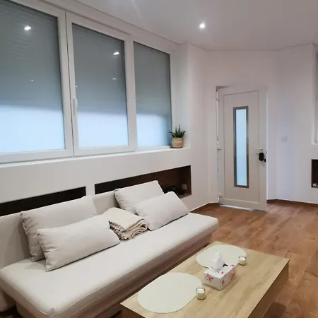 Le Strasbourgeois Moderne & Neuf Voyage En Alsace Страсбург